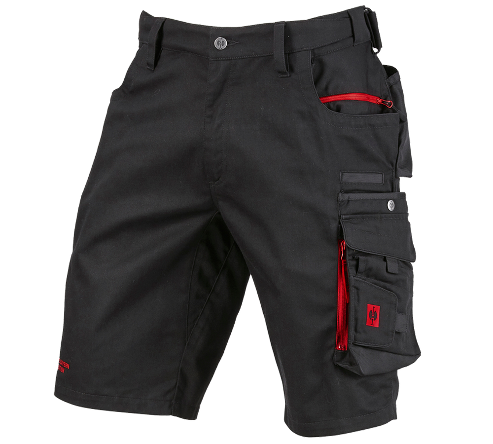 STRAUSS X FC BAYERN: FCB Work Shorts + black/straussred