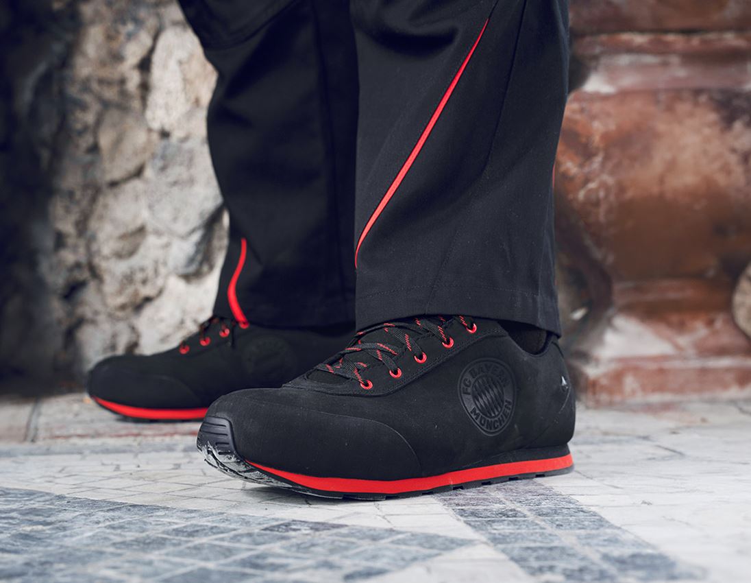 Kollaborationen: FCB ALPINE SAFETY BOOT S7L LOW + black/straussred