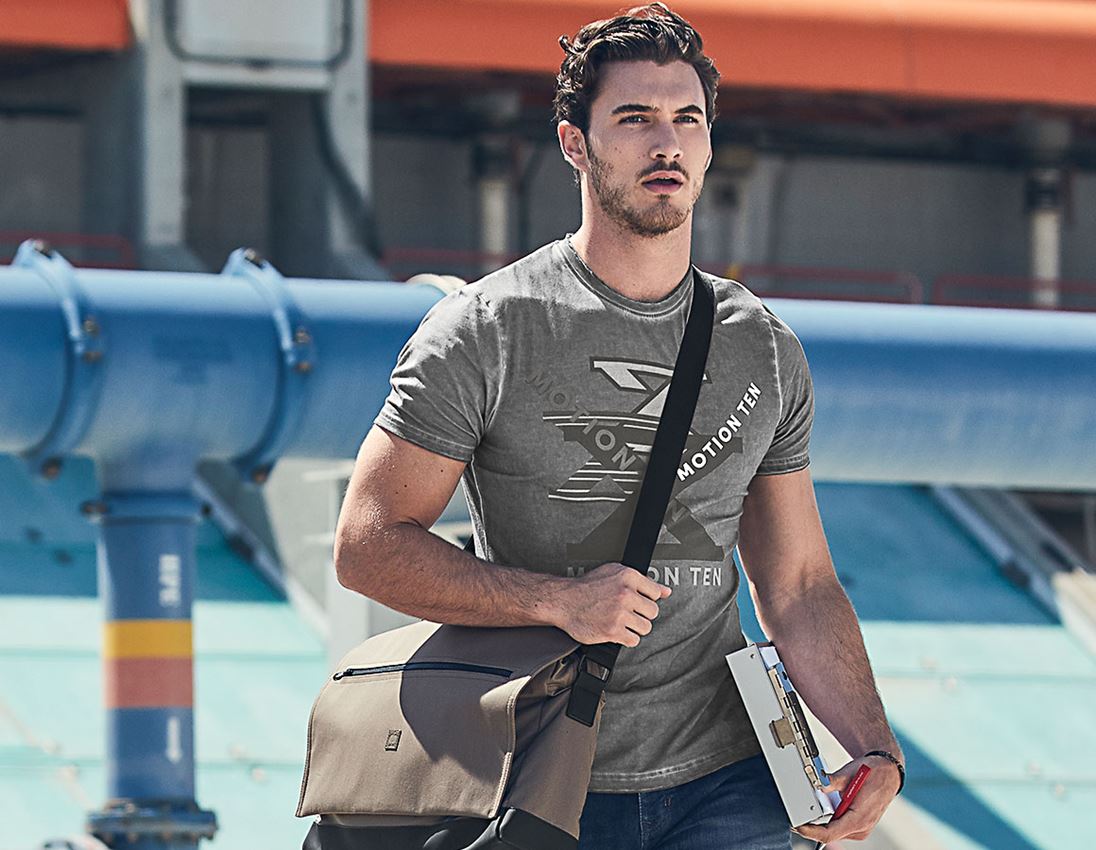 Themen: T-Shirt e.s.motion ten + granit vintage