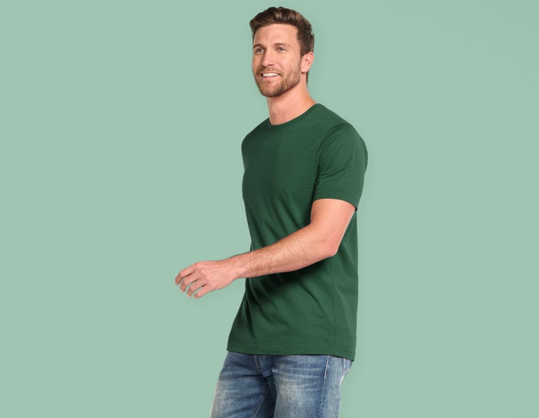 Shirts & Co.: e.s. T-Shirt cotton, long fit + grün 1