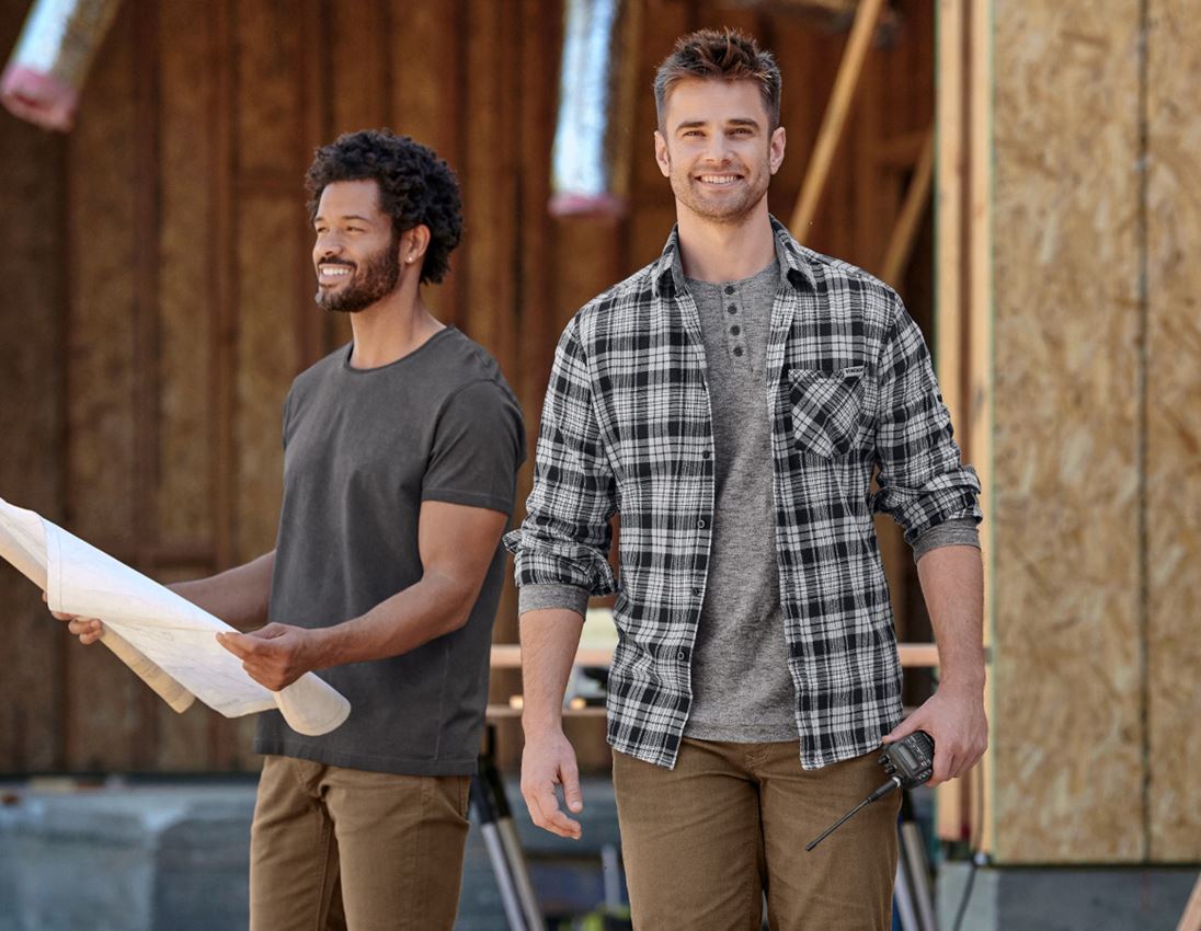 Shirts & Co.: Karohemd e.s.vintage + schwarz kariert 1