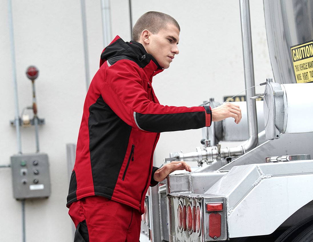 Jacken: Softshelljacke e.s.motion + rot/schwarz 1