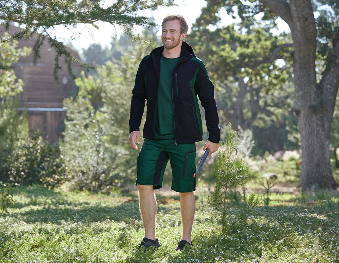Jacken: Softshelljacke e.s.vision + schwarz/grün 1