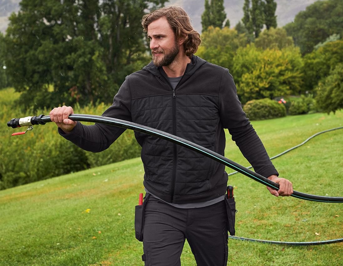 Themen: Hybrid Kapuzenfleecejacke e.s.concrete + schwarz