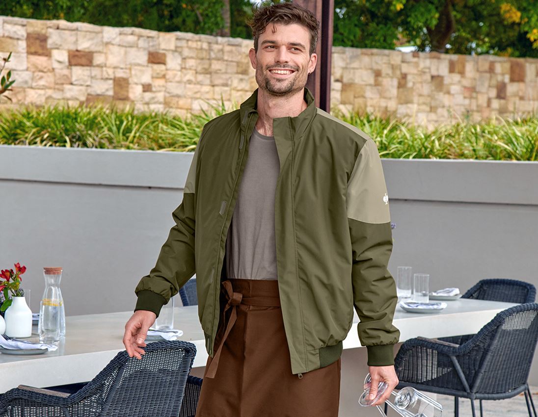 Themen: Pilotenjacke e.s.concrete + schlammgrün/stipagrün 2