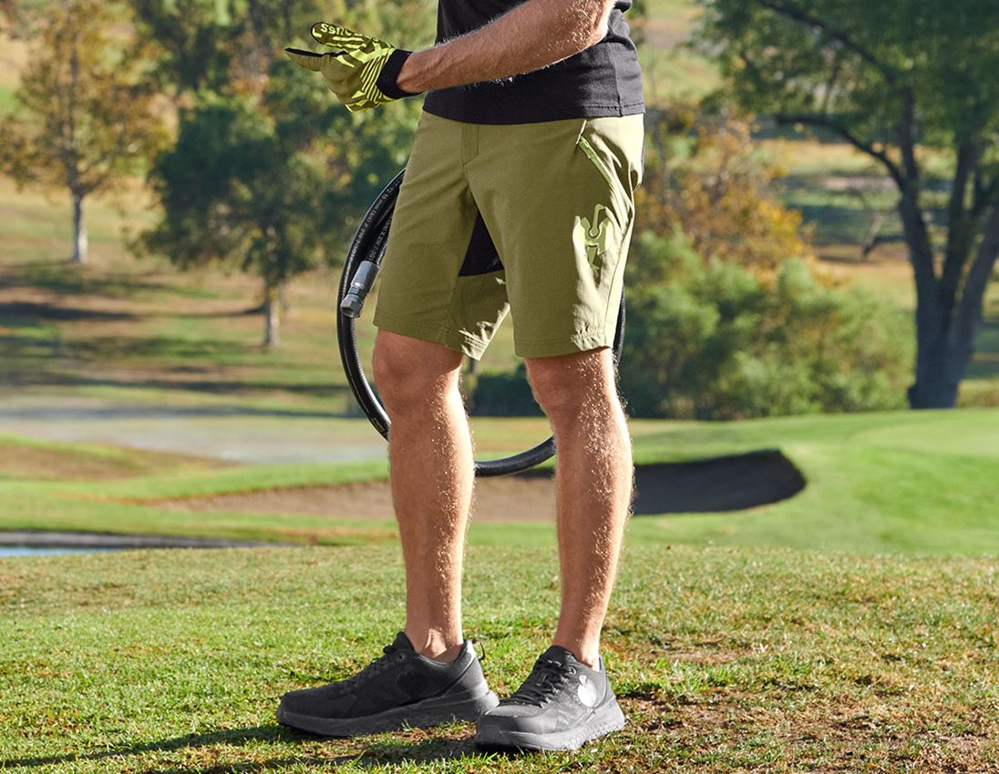 Hosen: Funktions Short e.s.trail + wacholdergrün/limegrün