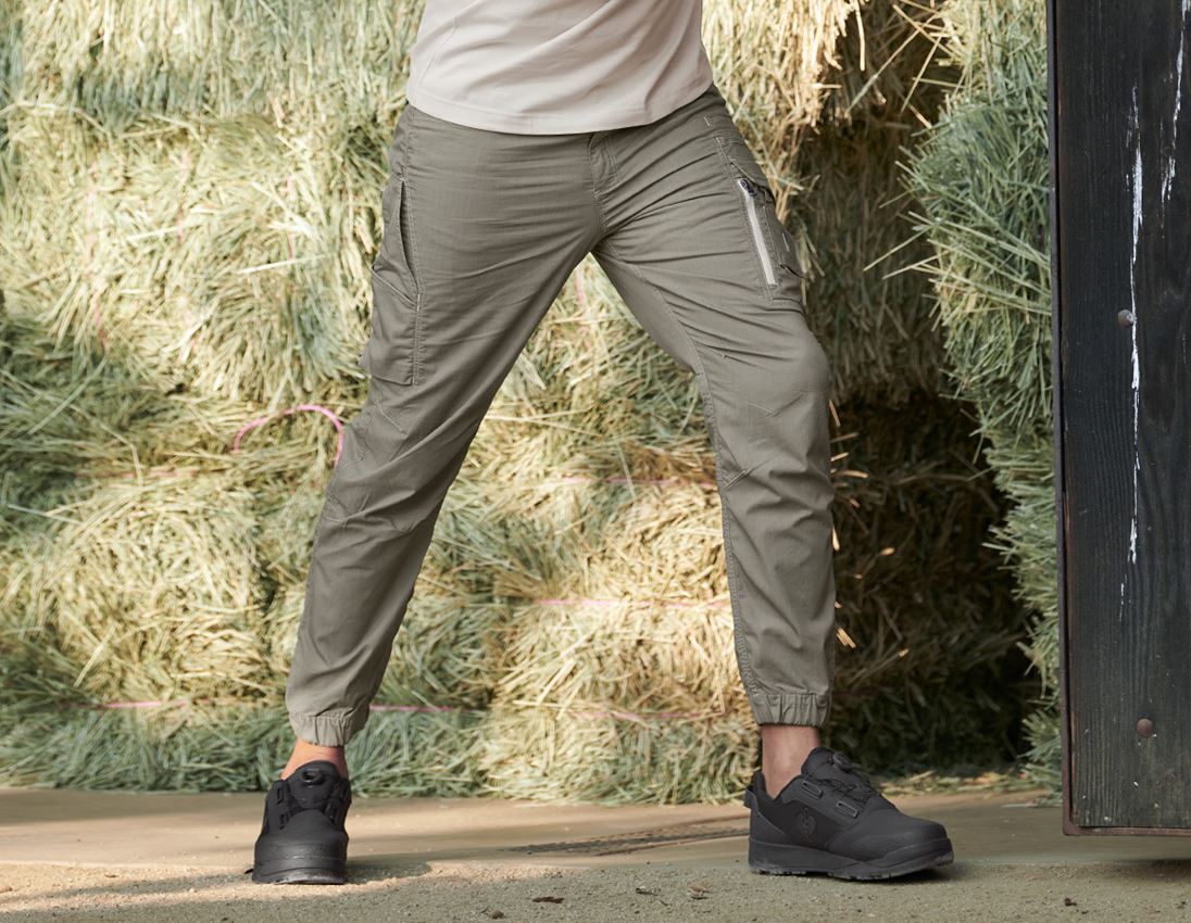 Hosen: Cargohose e.s.motion ten Sommer + moorgrün