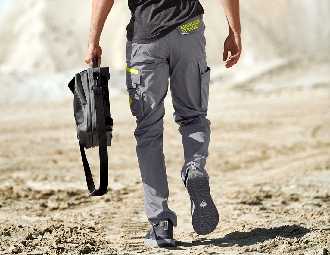 Hosen: Cargohose e.s.trail + basaltgrau/acidgelb 1