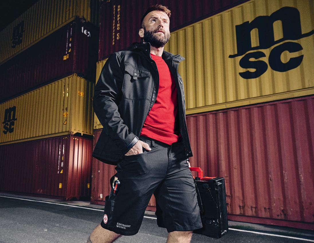 Kollaborationen: Eintracht Work Shorts + black 2
