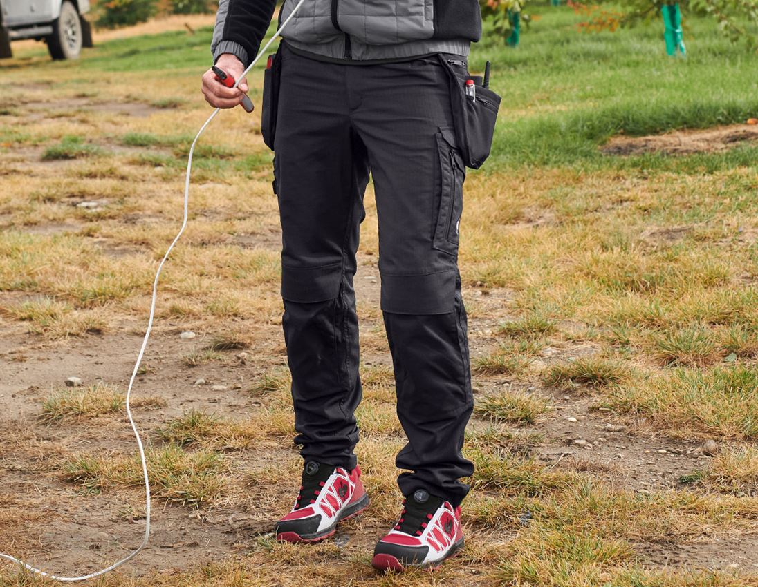 Themen: Bundhose e.s.concrete solid + schwarz