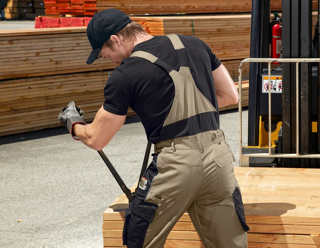 Themen: Latzhose e.s.active + khaki/schwarz 2