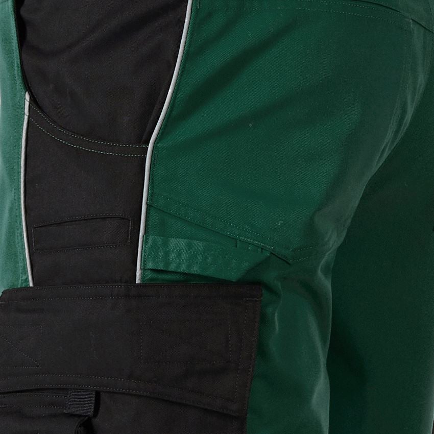 Themen: Short e.s.active + grün/schwarz 2