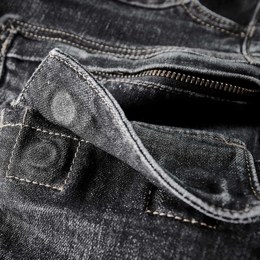 Themen: e.s. Cargo Worker-Jeans-Short POWERdenim + blackwashed 2