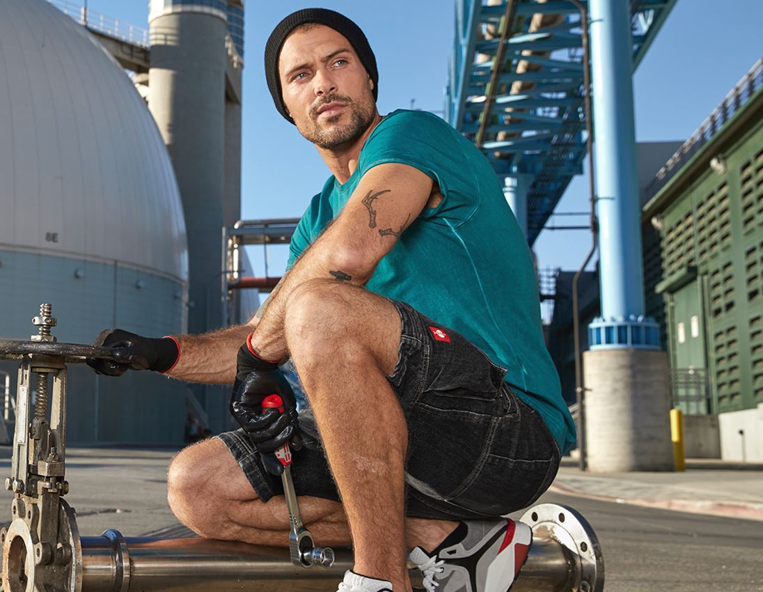 Themen: e.s. Cargo Worker-Jeans-Short POWERdenim + blackwashed 4