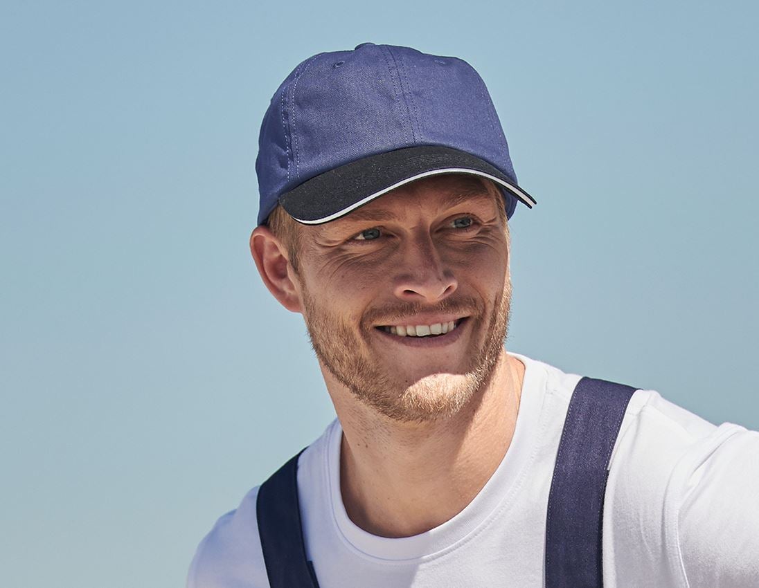 Accessoires: e.s. Cap color + dunkelblau/schwarz