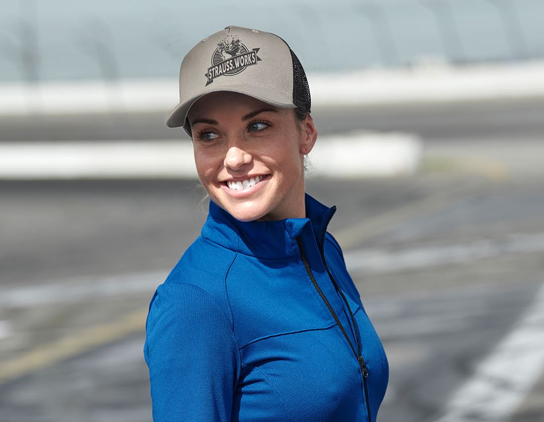 Accessoires: Cap e.s.iconic works + delphingrau