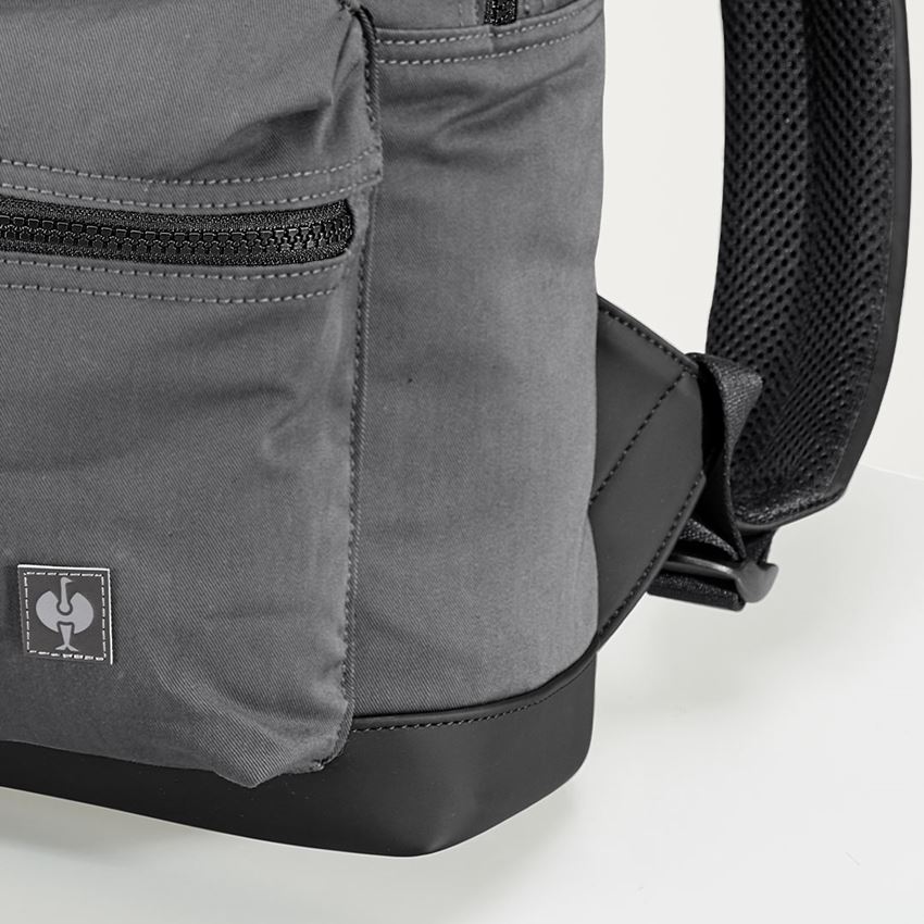 Themen: Backpack e.s.motion ten + granit 2