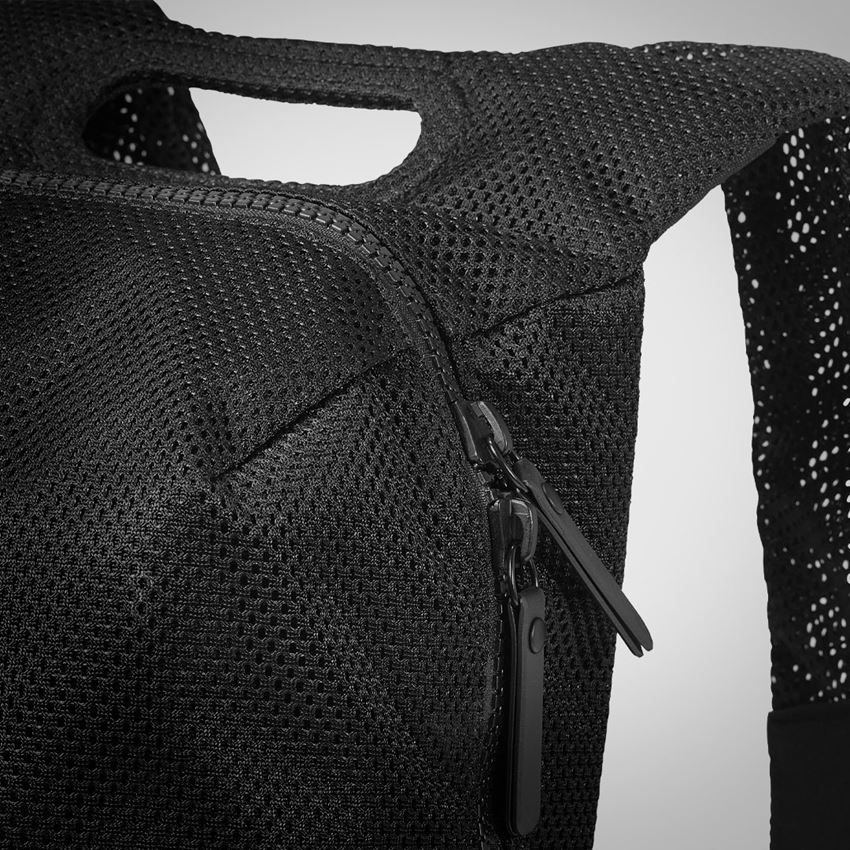 Accessoires: Rucksack e.s.ambition + schwarz 2