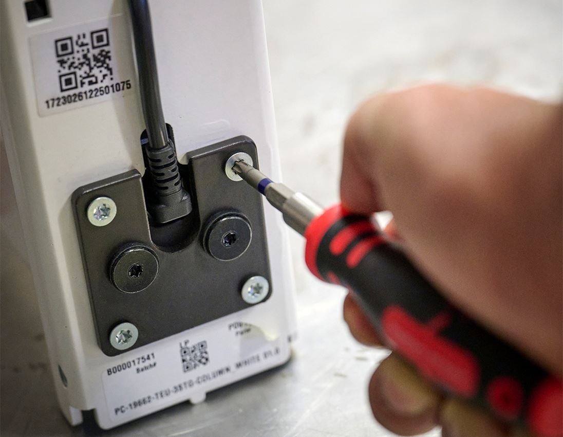 Bits: e.s. Bit-Box Color Security 1