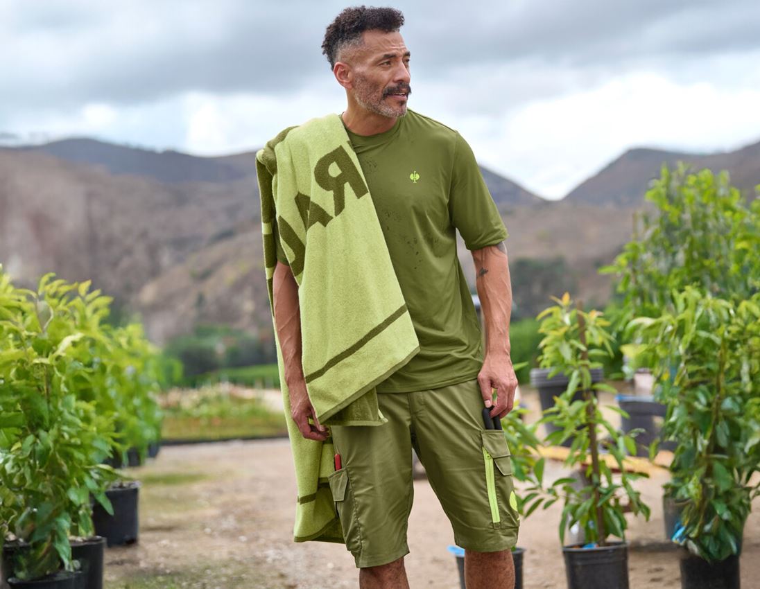 Accessoires: e.s. Sauna- und Strandhandtuch + wacholdergrün/limegrün 1