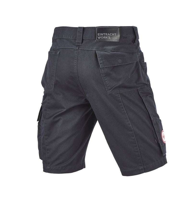 Kollaborationen: Eintracht Shorts + oxidblack 5