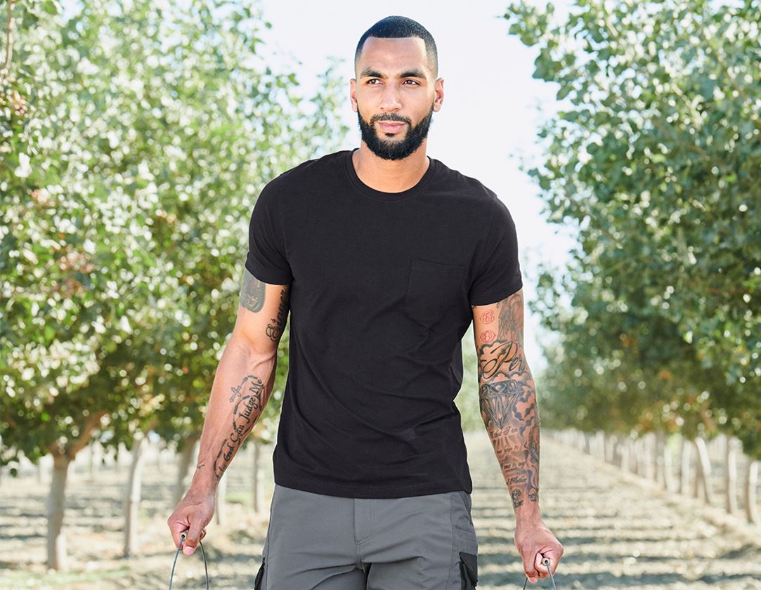 Shirts & Co.: e.s. T-Shirt cotton stretch Pocket + schwarz