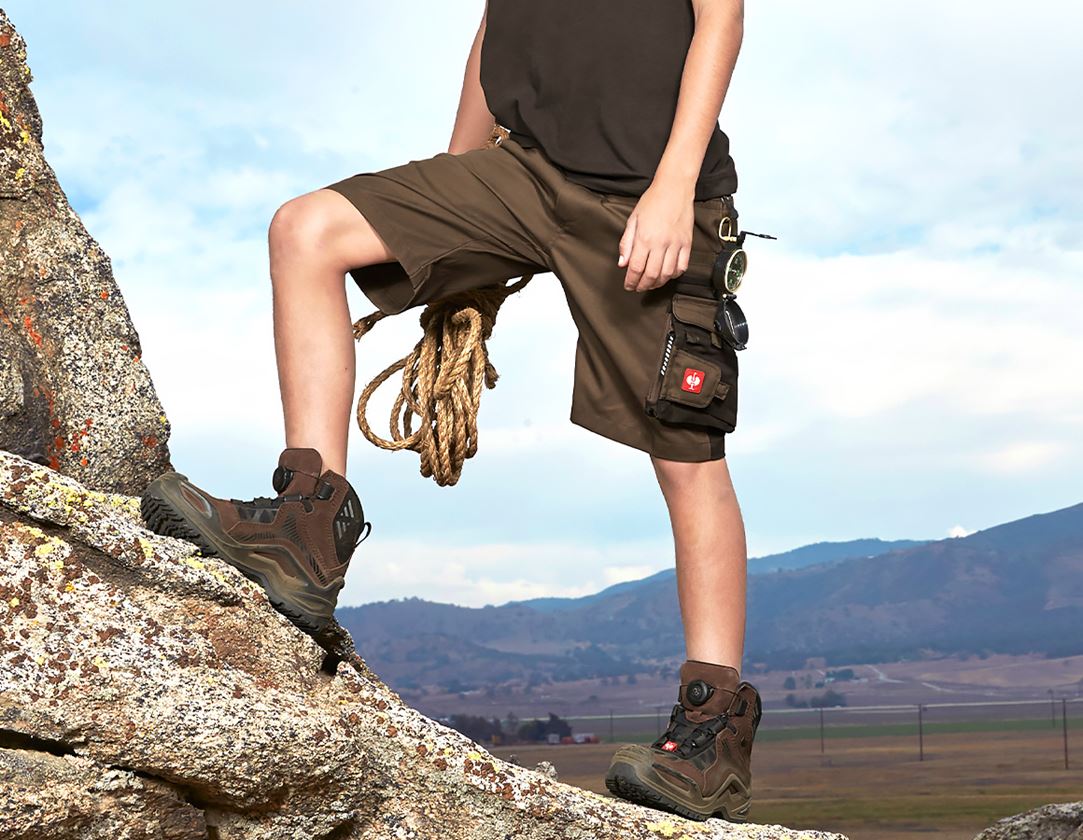 Shorts: Kinder Short e.s.motion + haselnuss/kastanie