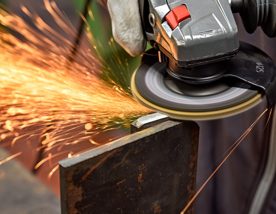 Schleifwerkzeuge: e.s. Lamellen-Schleifscheibe pro, Form schräg