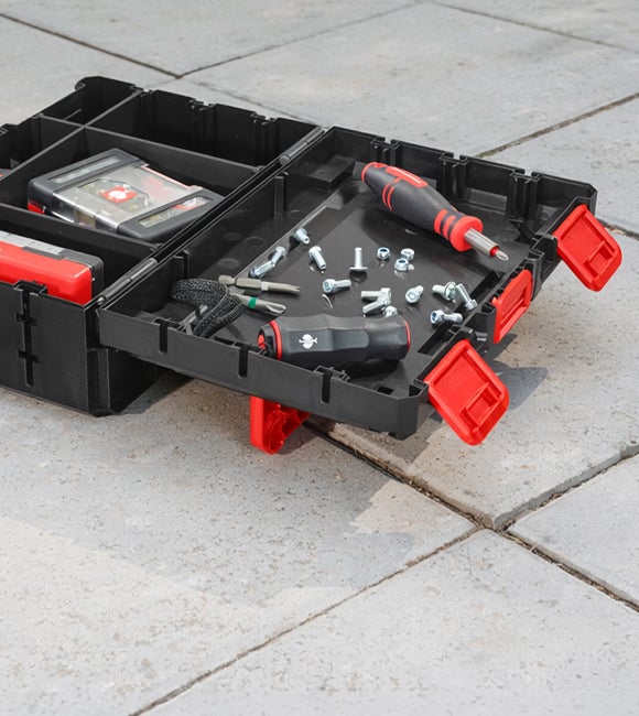 STRAUSSbox 125 small mit aufgestelltem Deckel