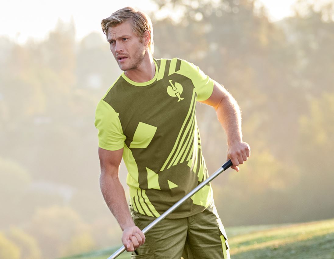 Bovenkleding: T-Shirt e.s.trail graphic + jeneverbesgroen/limegroen
