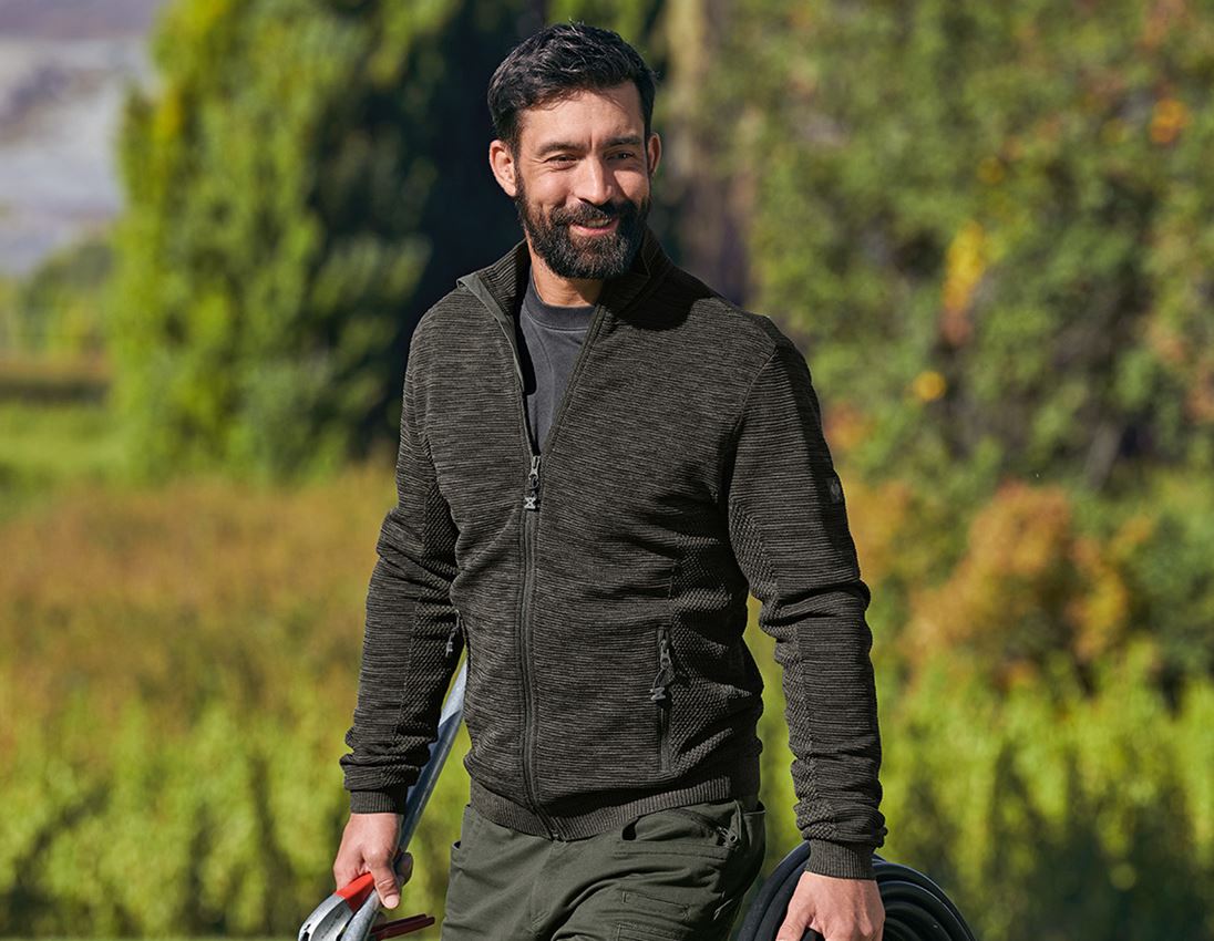 Thèmes: Veste en tricot e.s.motion ten + vert camouflage