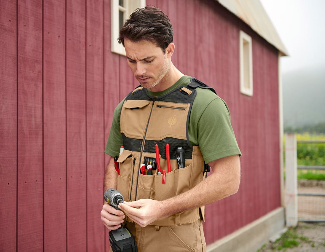 Werkvesten: Gereedschapsvest e.s.iconic + amandelbruin/zwart