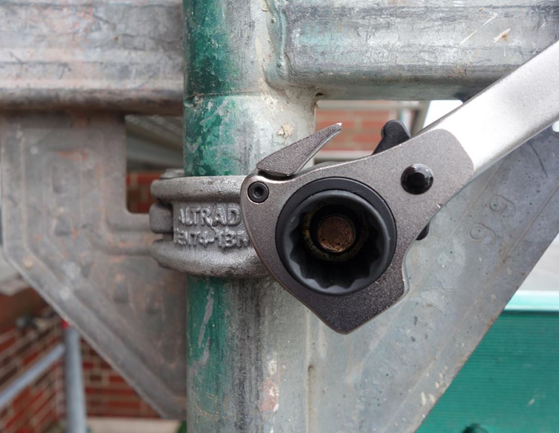 Clé à vis: e.s. Clé d'échafaudeur 4en1