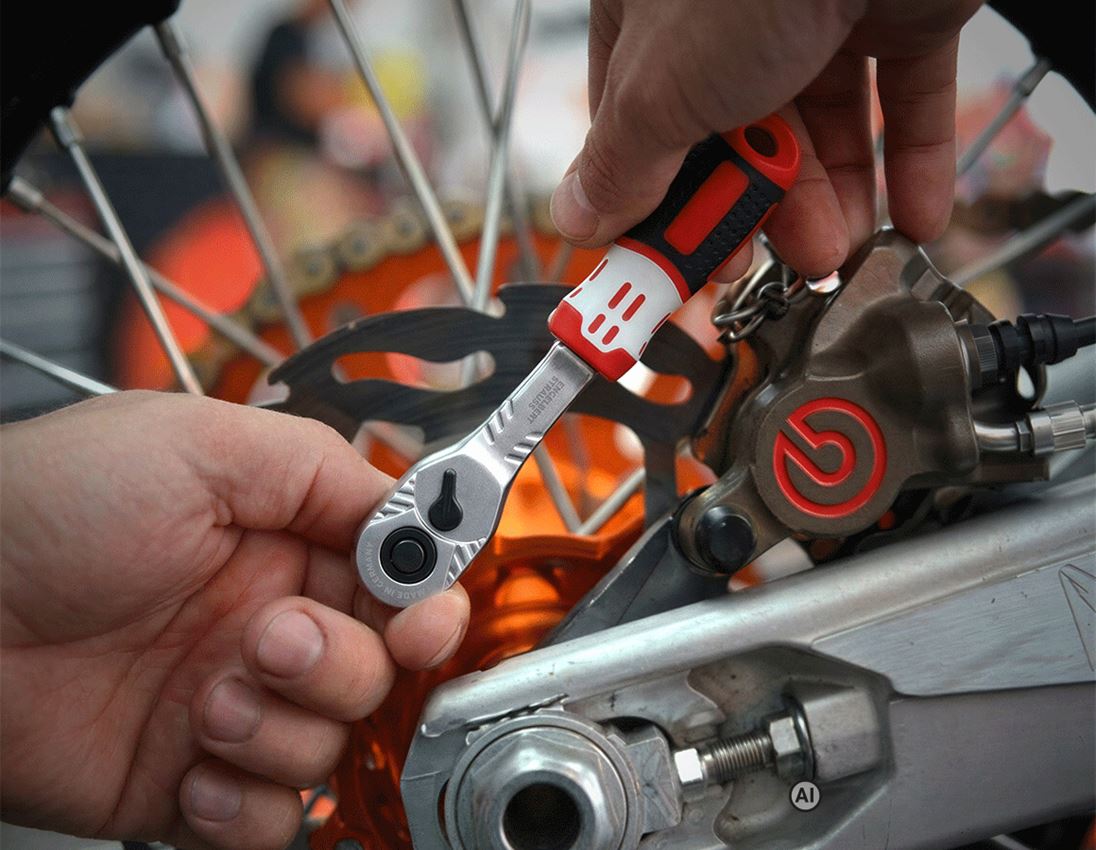 AI-gegenereerd / bewerkt - Dopsleutel: e.s. omschakelratel pro