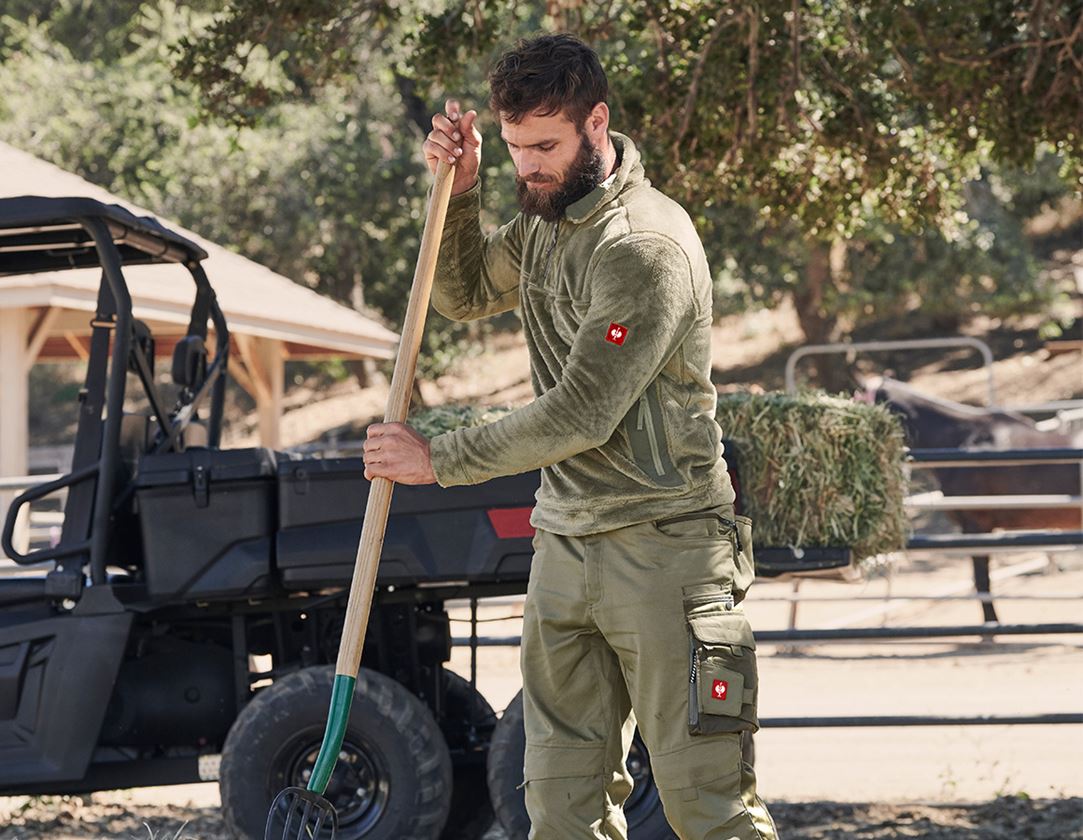 Bovenkleding: e.s. Schipperstrui Highloft + riet/mos 1