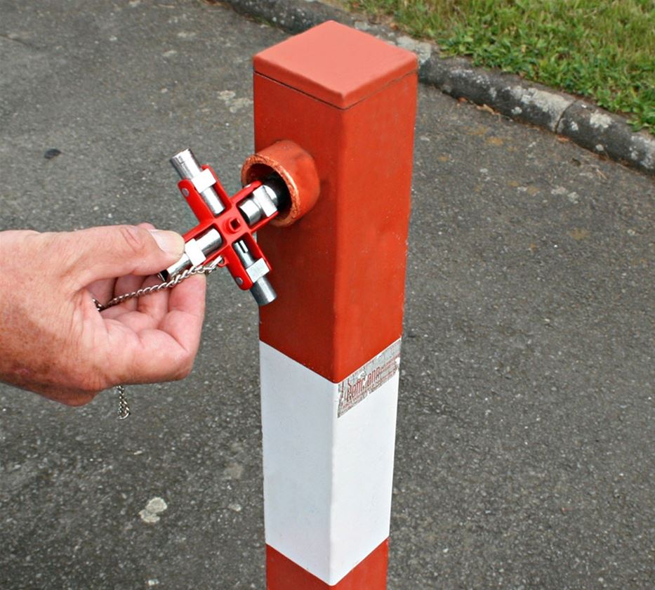 Schraubenschlüssel: Universal-Schlüssel 9 in 1 1