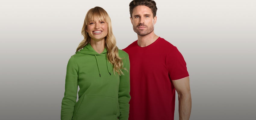 Basics-collectie in verschillende kleuren, modellen en materialen voor dames en heren