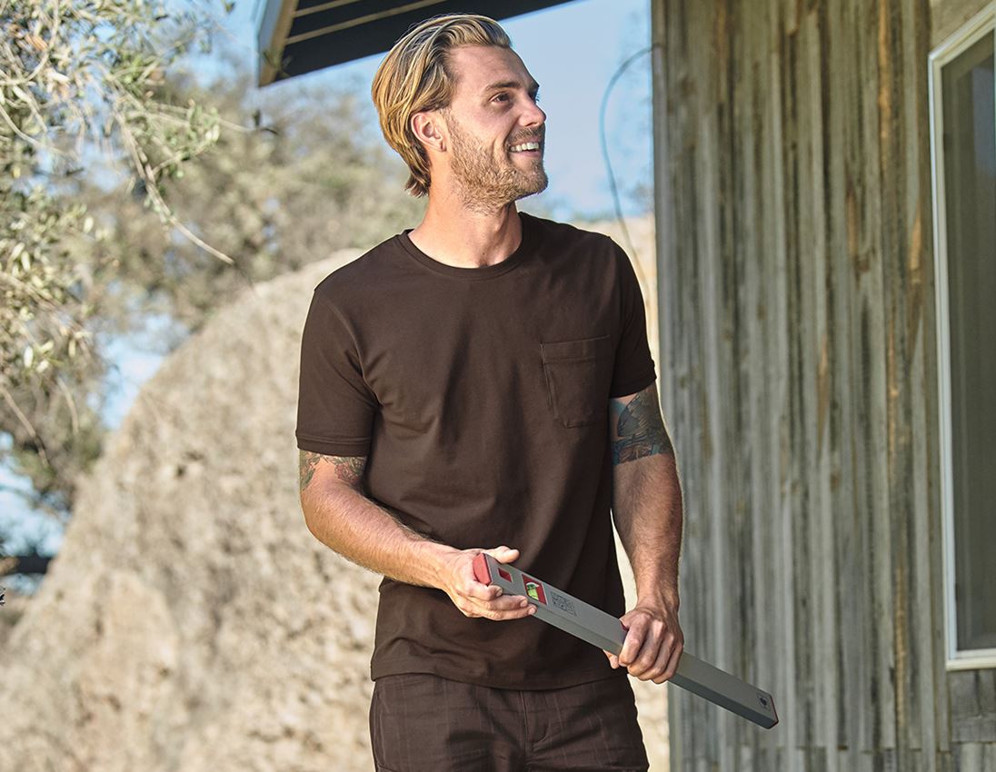 Hauts: e.s. T-shirt cotton stretch Pocket + marron
