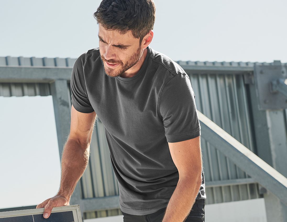 Themen: e.s. T-Shirt cotton stretch + anthrazit 1