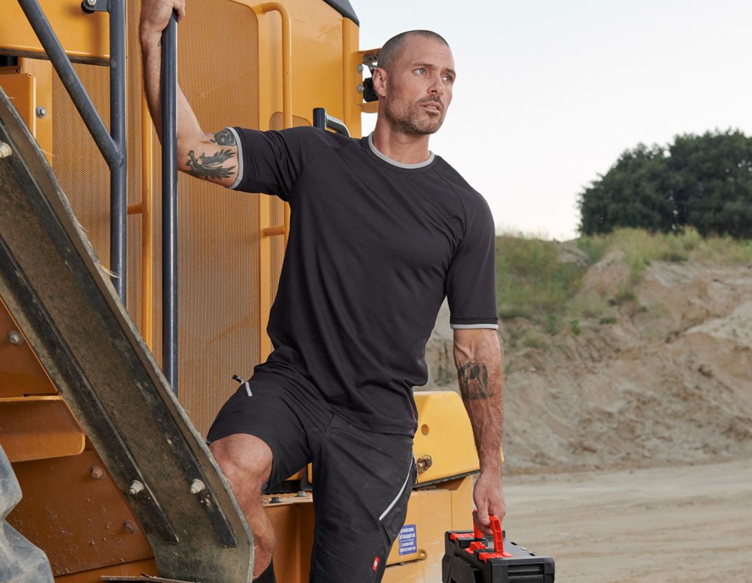 Themen: Funktions T-Shirt e.s.ambition + schwarz/platin