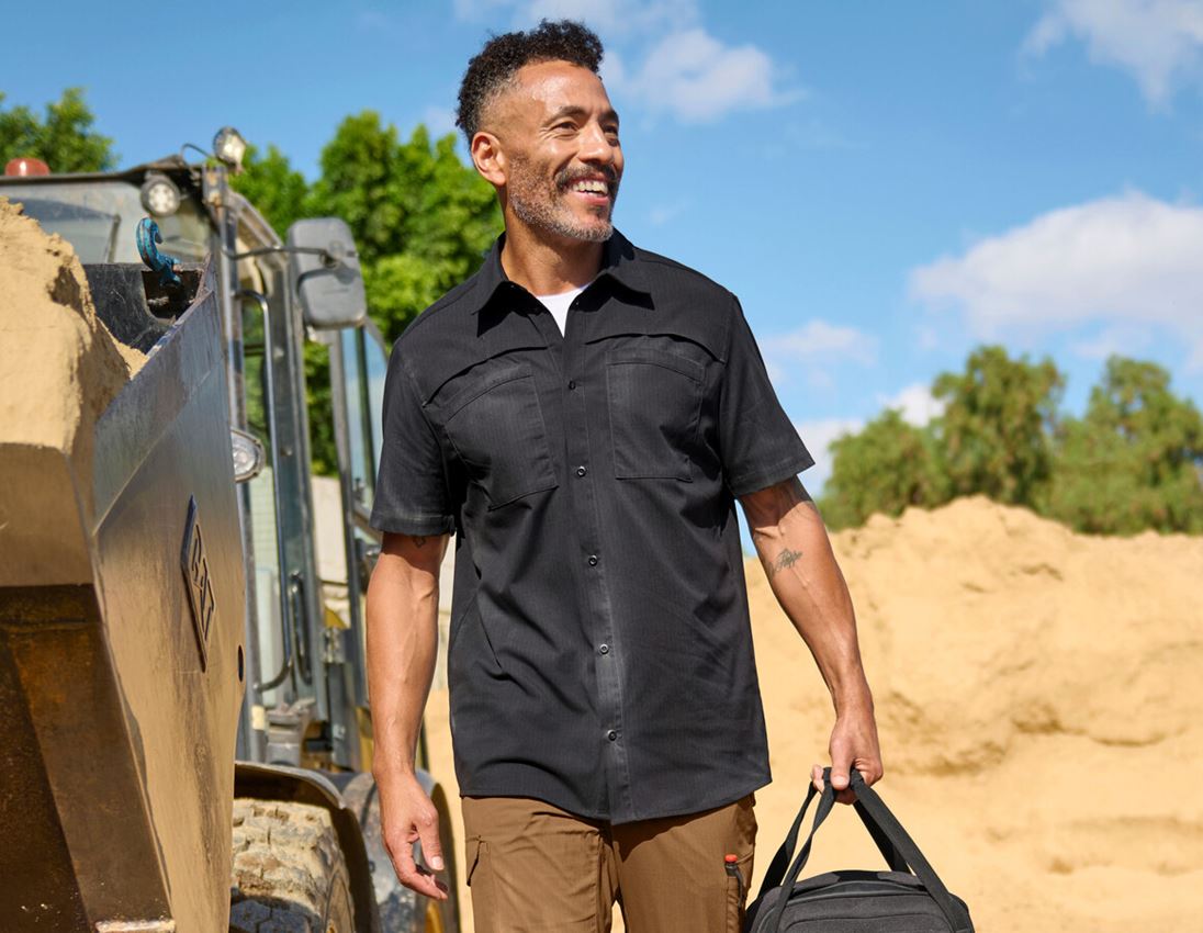 Shirts & Co.: Arbeitshemd e.s.t:aktik, kurzarm + schwarz