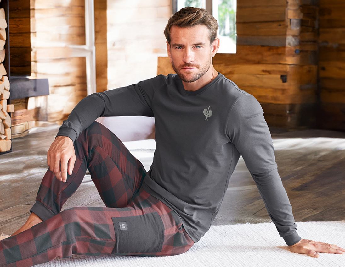 Accessoires: e.s. Pyjama Longsleeve + carbongrau 1