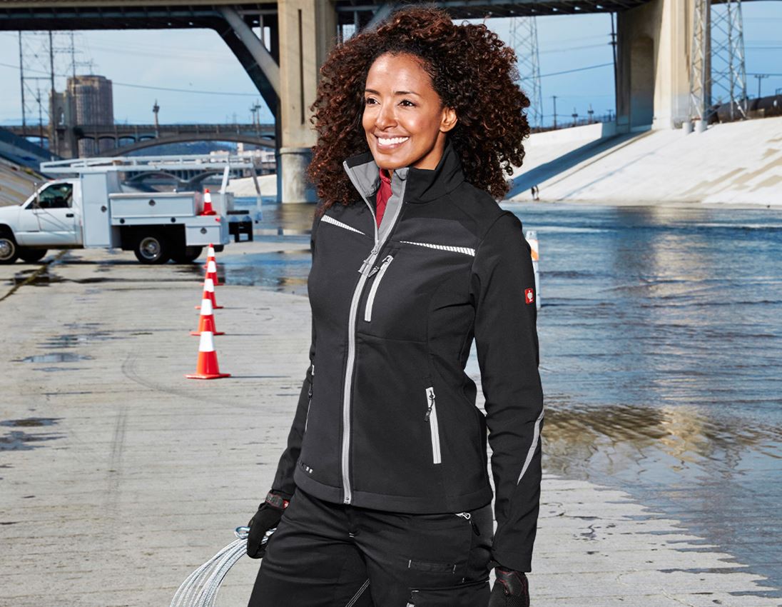 Jacken: Softshelljacke e.s.motion 2020, Damen + schwarz/platin 2