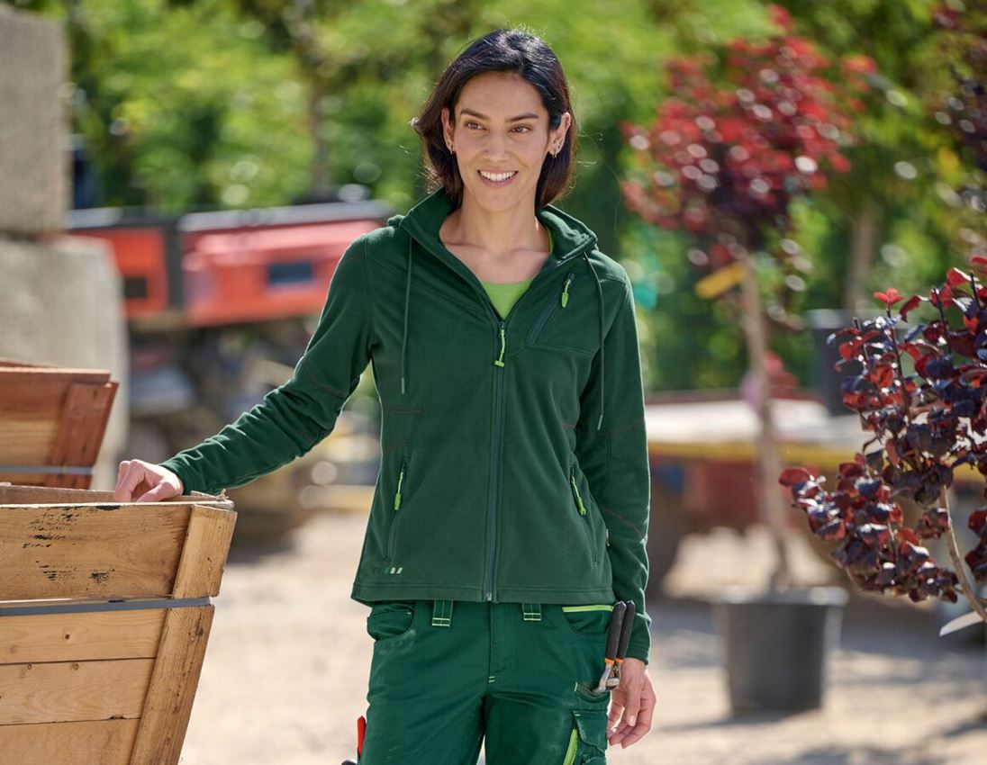 Jacken: Kapuzen Fleece Jacke e.s.motion 2020, Damen + grün