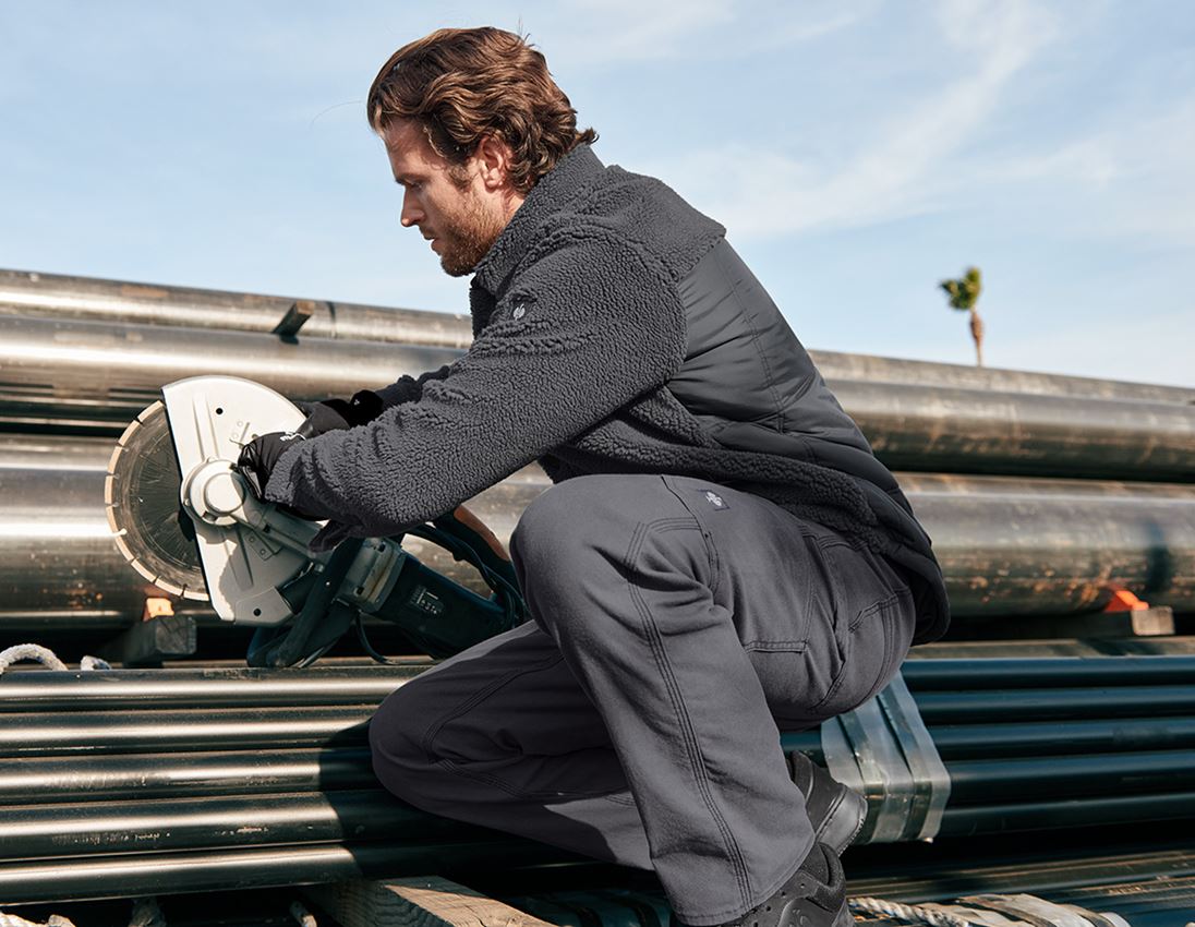 Themen: Faserpelz Jacke e.s.iconic + carbongrau 2