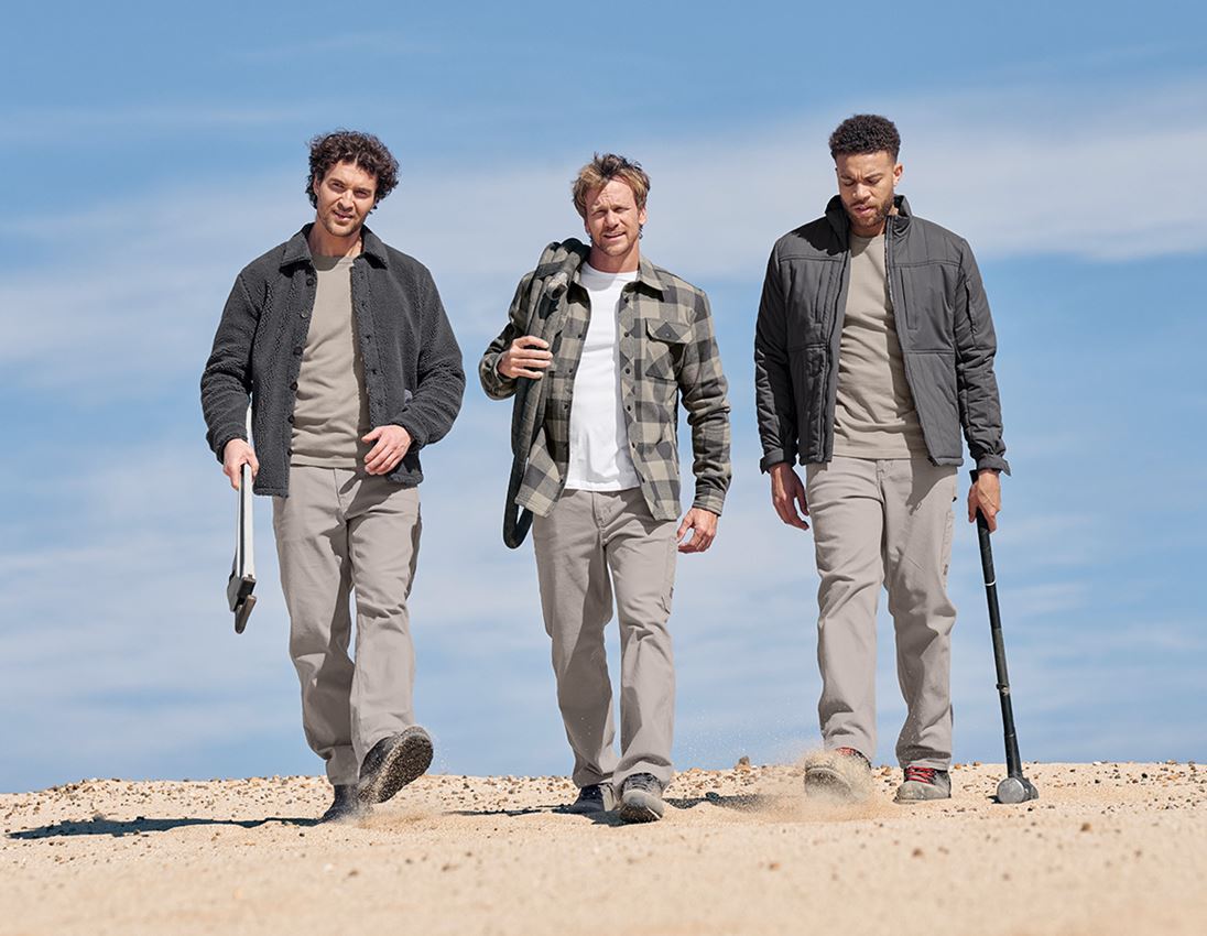 Themen: Faserpelz Jacke e.s.iconic + carbongrau 7