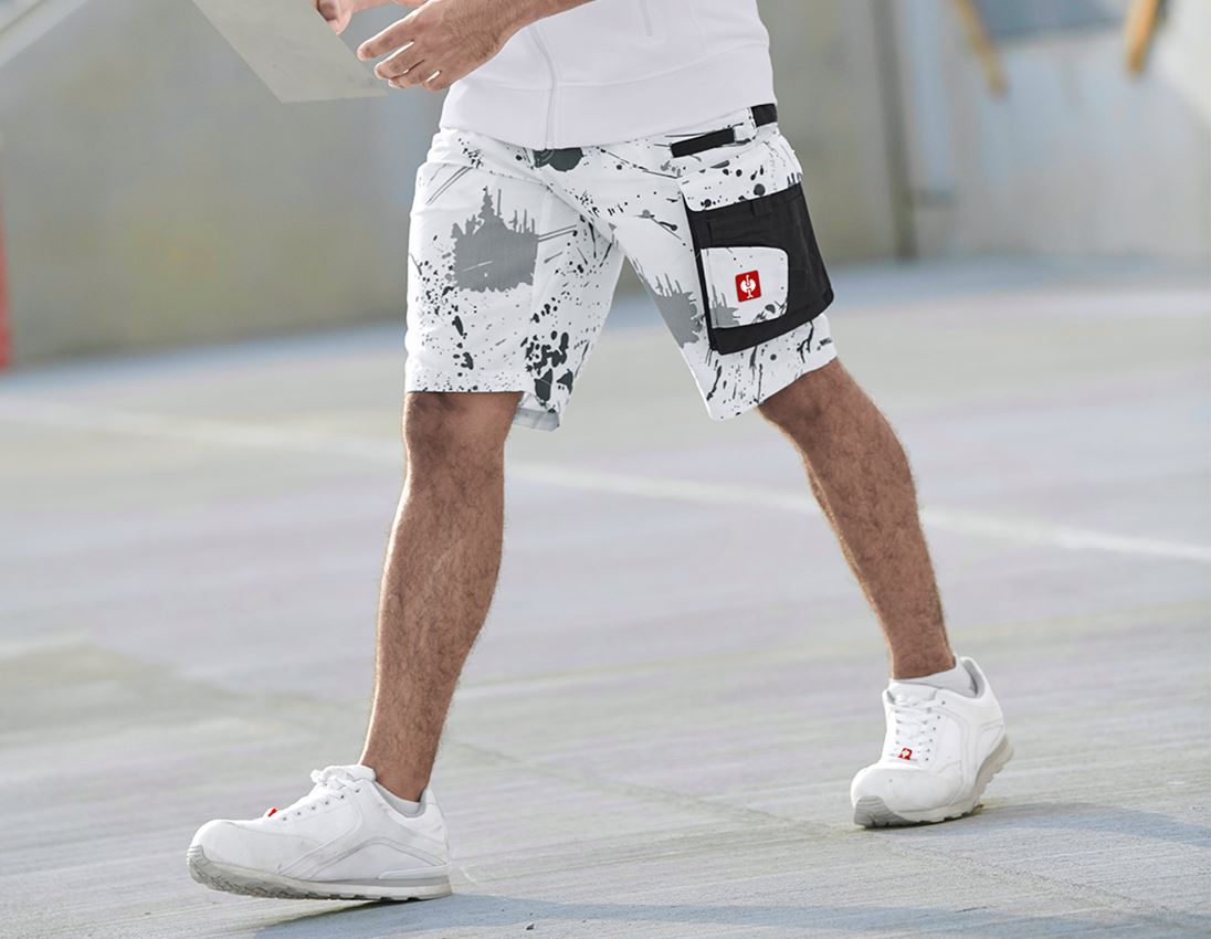 Hosen: e.s. Shorts Painter + weiß/graphit 1