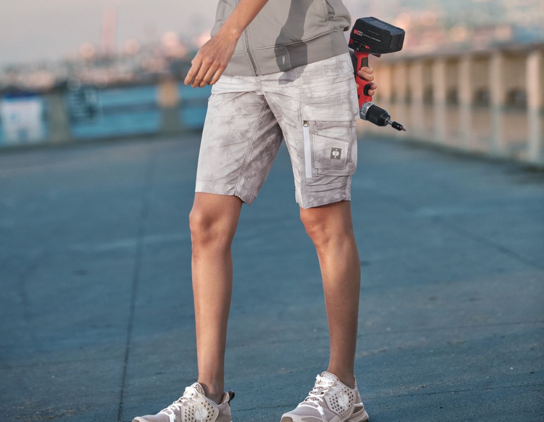 Hosen: Cargoshort e.s.motion ten Sommer, Damen + opalgrau vintage 1