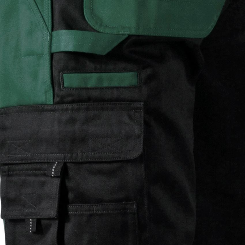 Hosen: Latzhose e.s.image + grün/schwarz 2