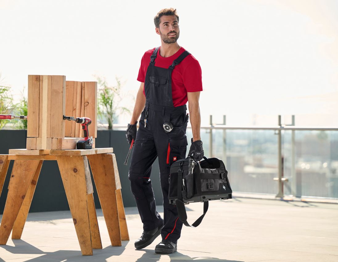 Pantalons de travail: Salopette e.s.motion DIY + noir/strauss rouge 1